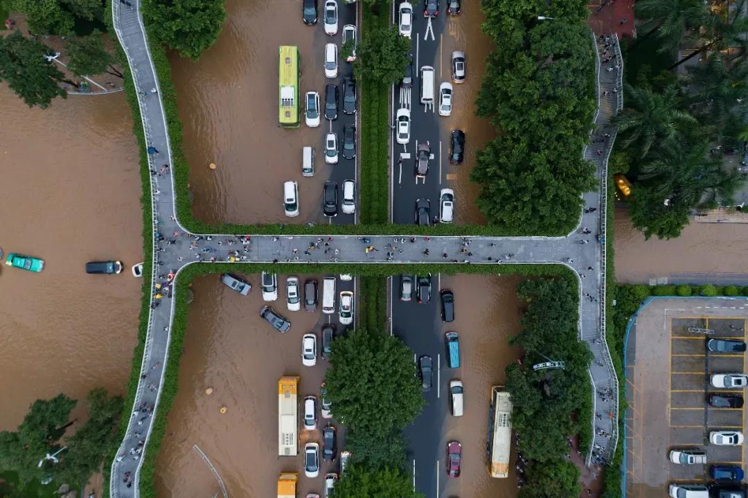 阳江台风最新消息：实时路径追踪、风雨影响及防御指南