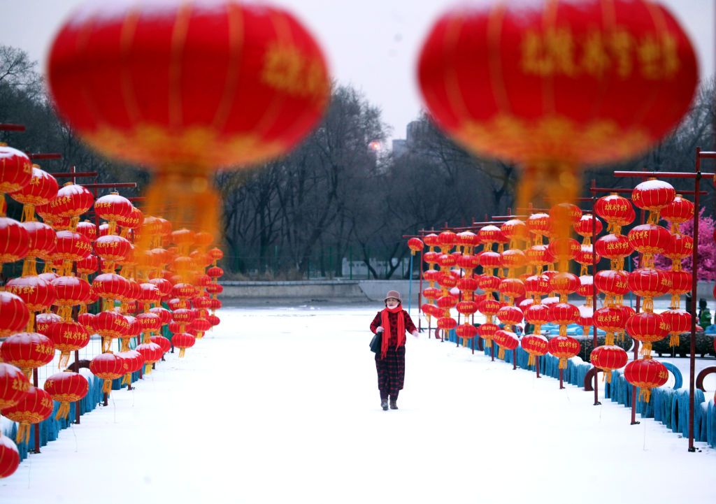 2024新年最新舞蹈趋势：从传统到现代，解读新年舞的魅力与变革