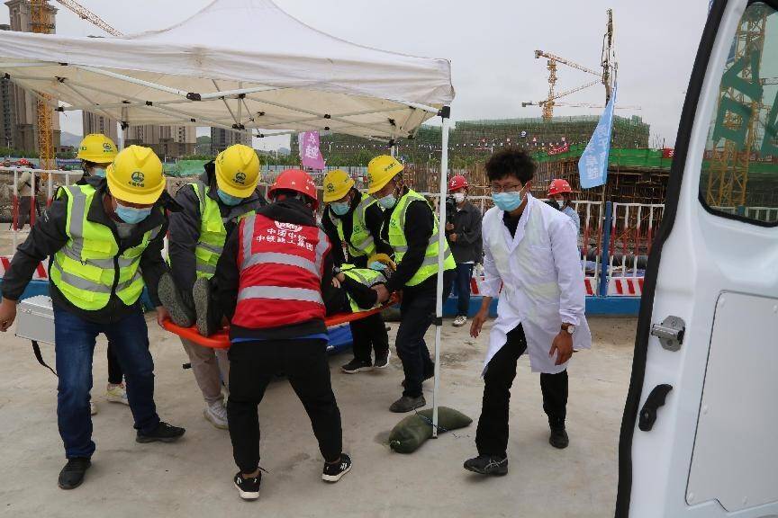 烟台最新台风消息：实时路径追踪、风雨影响及防御指南